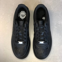 Load image into Gallery viewer, Air Force 1 x Black LV

